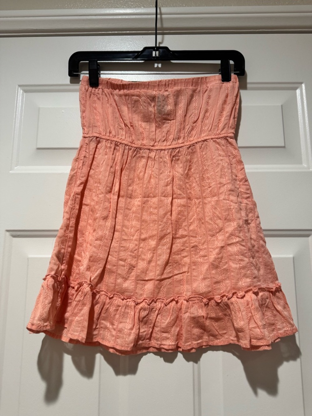 Fang Strapless Ruffle Hem Cotton Top - Picture 2 of 3